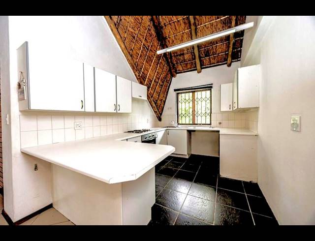 2 BEDROOM APARTMENT FOR SALE IN PAULSHOF